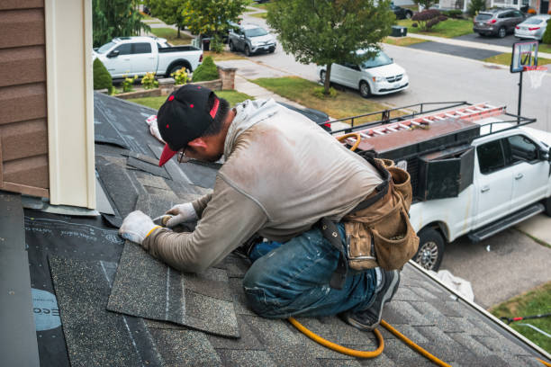Professional Roofing technician working in Machipongo, VA